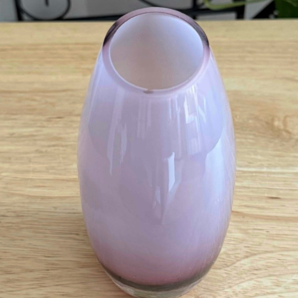 Vintage Lavender Ombre Art Glass Purple Gradient Vase Scandinavian Mid-Century - Picture 6 of 9